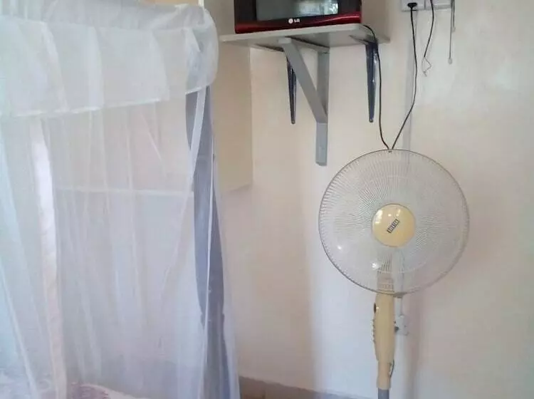 هتل Paulice Guest House