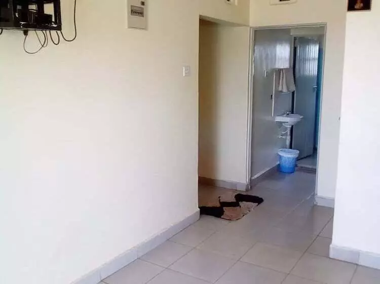 هتل Paulice Guest House