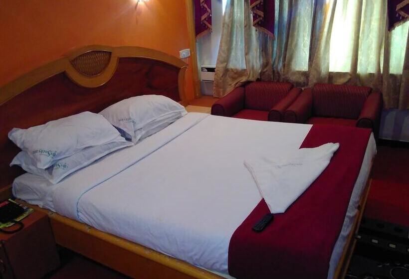 Hotel Sathyam