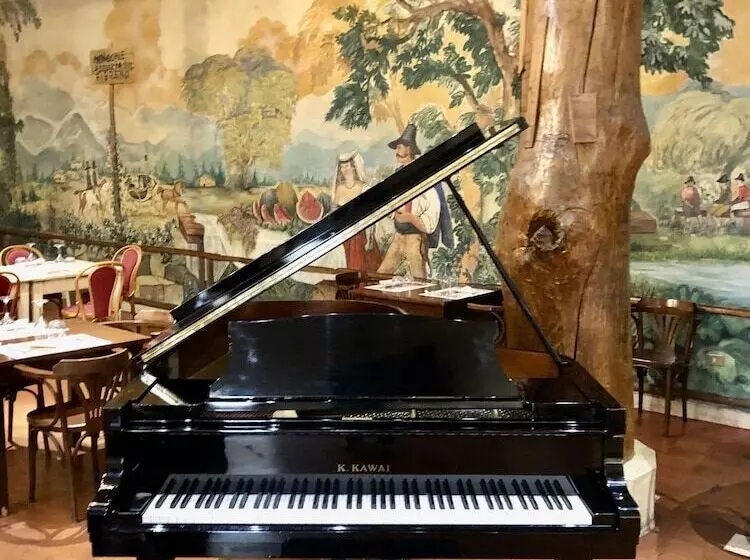 Hotelli Albergo Mingone