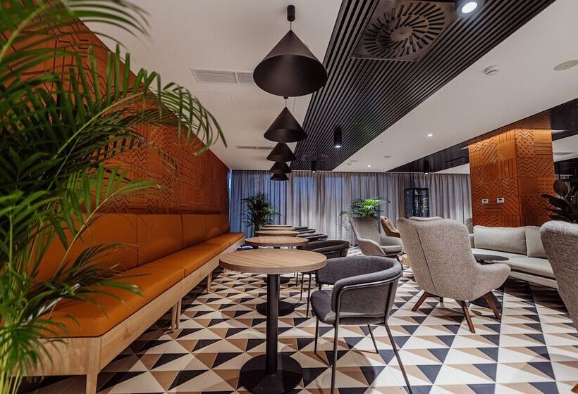 هتل Elements Apartments