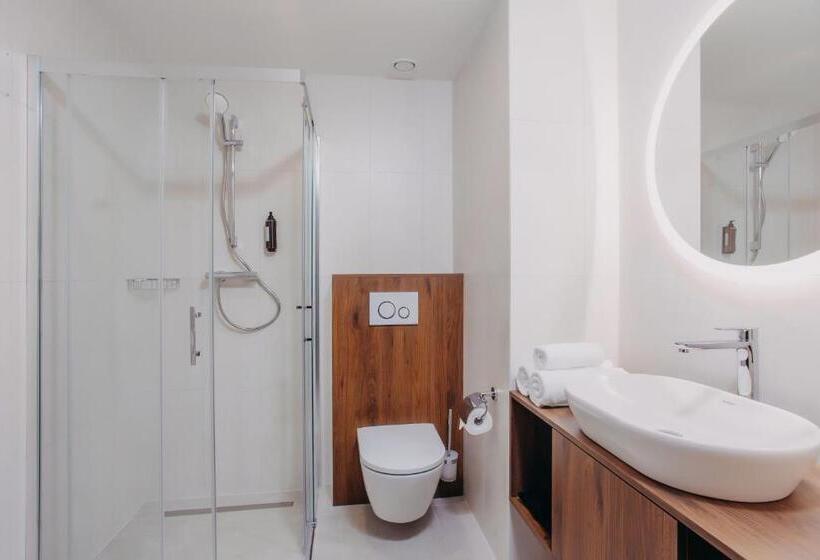 هتل Elements Apartments