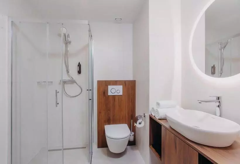 هتل Elements Apartments
