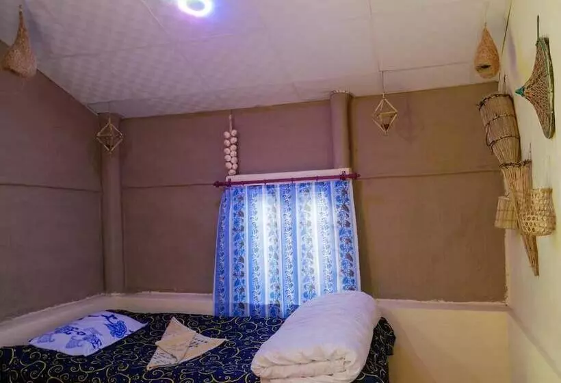هتل Indigenous Bufferzone Community Homestay