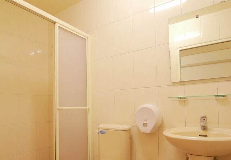 هتل 嘉義竹崎白樹腳驛棧萬坪生態包棟烤肉親子民宿