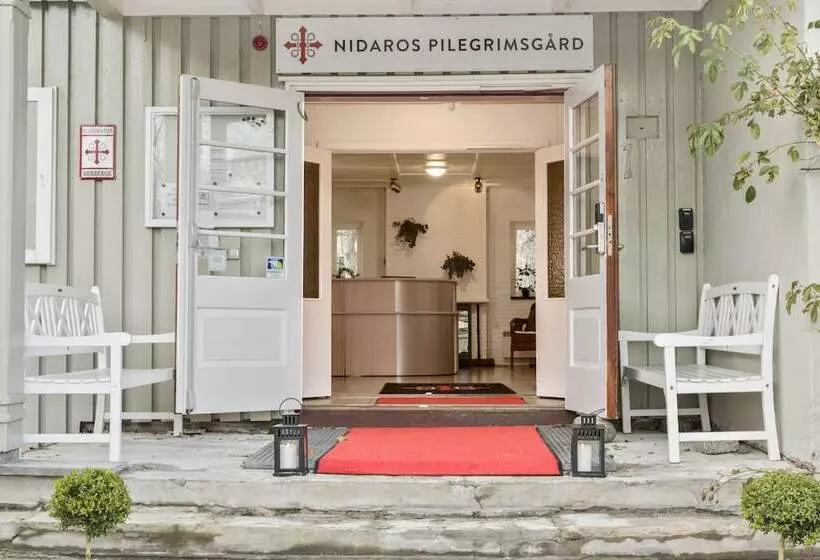 ホテル Nidaros Pilegrimsgård