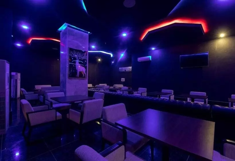 Johnwood Hotel By Bolton