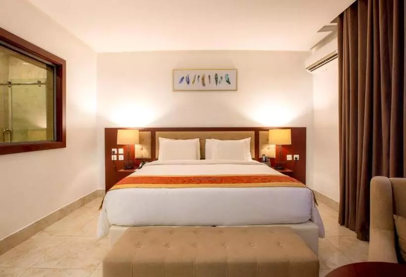 Johnwood Hotel By Bolton