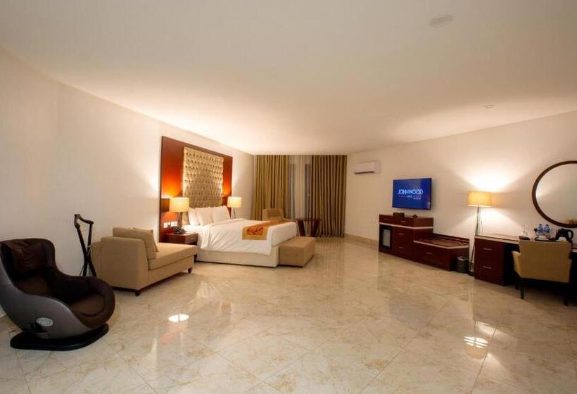 Johnwood Hotel By Bolton