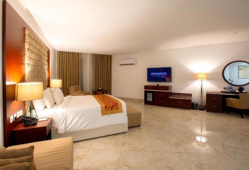 Johnwood Hotel By Bolton