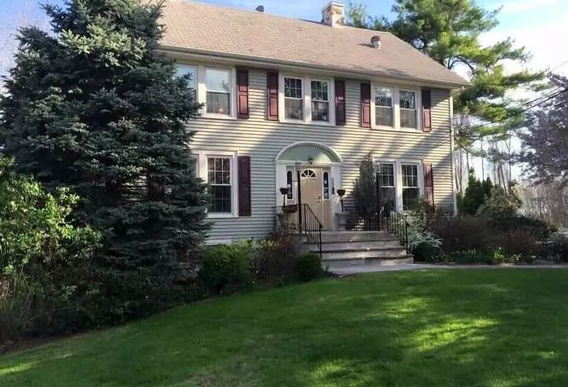 Alpine Haus Bed & Breakfast Inn