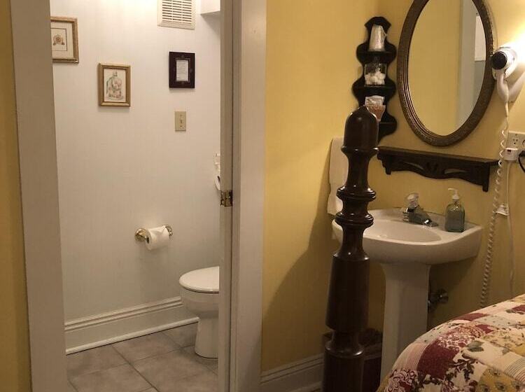 Alpine Haus Bed & Breakfast Inn