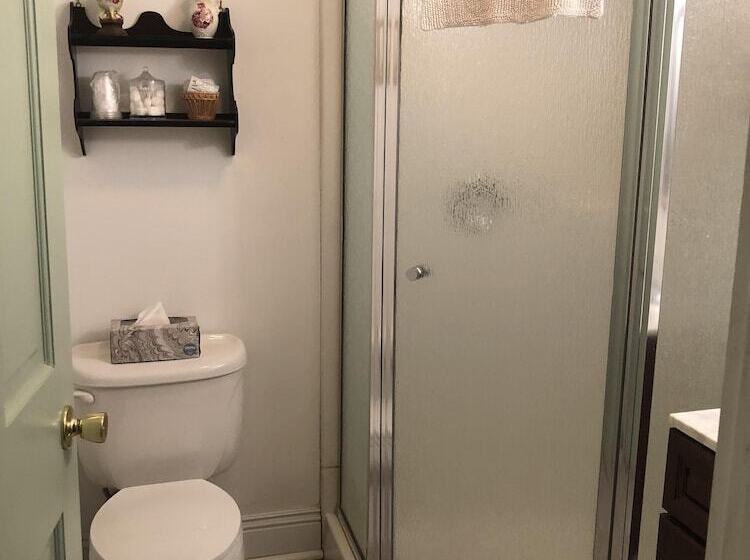 Alpine Haus Bed & Breakfast Inn