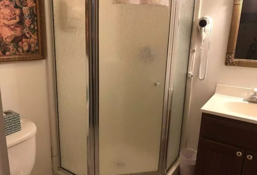 Alpine Haus Bed & Breakfast Inn