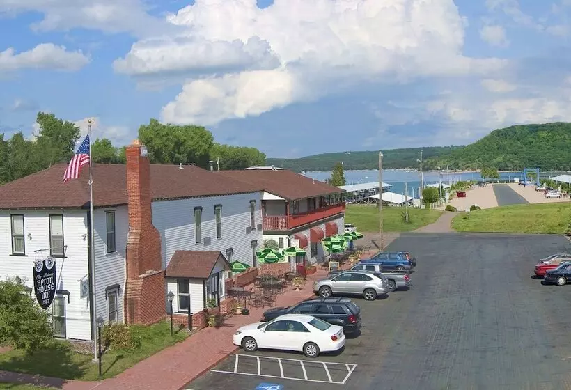 ベッドアンドブレックファースト Afton House Inn