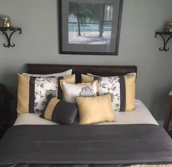 ベッドアンドブレックファースト Beachrunners Inn