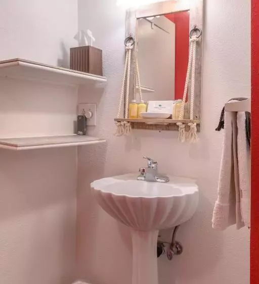 ベッドアンドブレックファースト Beachrunners Inn