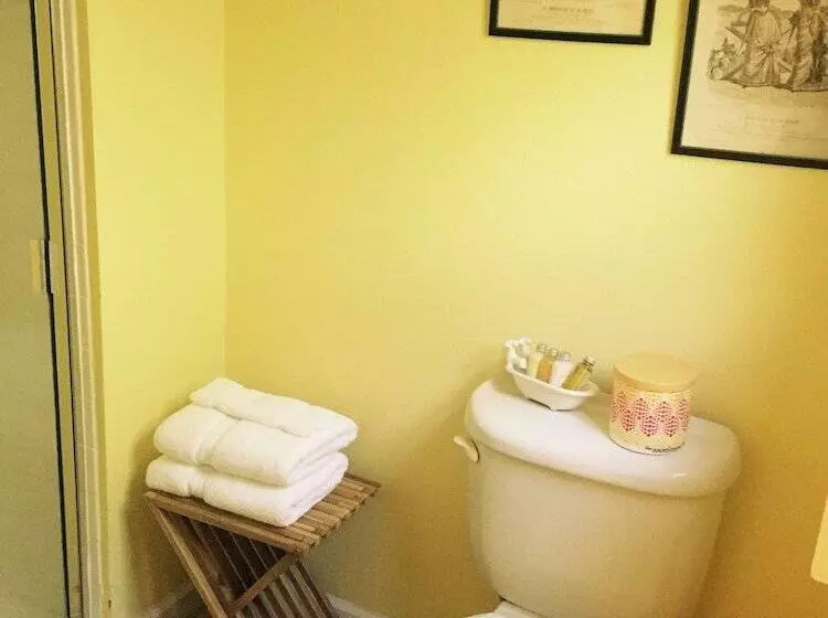 ベッドアンドブレックファースト Beachrunners Inn