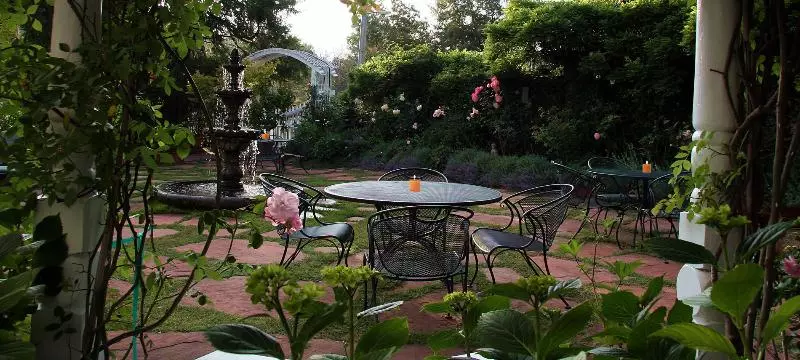 민박 Inn At Occidental