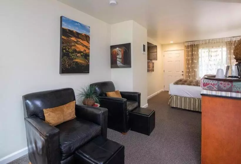 Aamiaismajoitus (B&B) The Vendange Carmel Inn & Suites