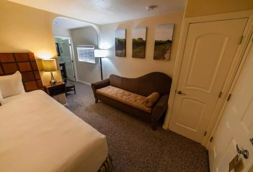 Aamiaismajoitus (B&B) The Vendange Carmel Inn & Suites