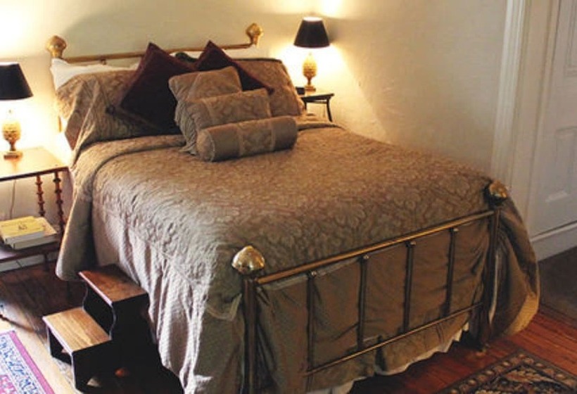 Faunbrook Bed & Breakfast