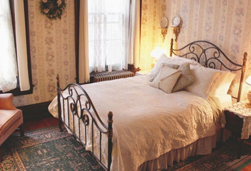 Faunbrook Bed & Breakfast