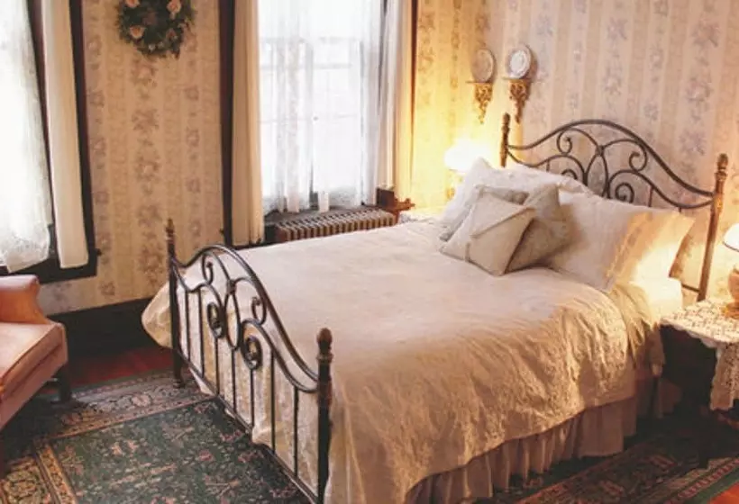 Faunbrook Bed & Breakfast
