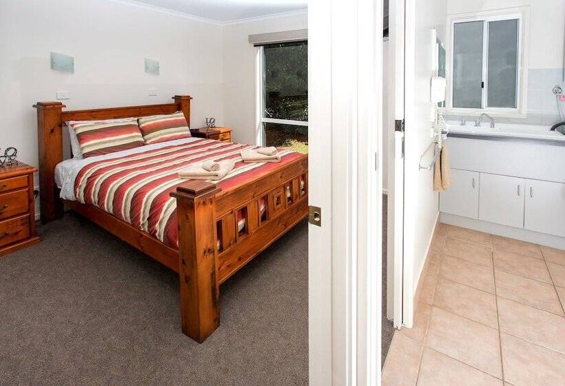 فندق Big4 Whiters Holiday Village