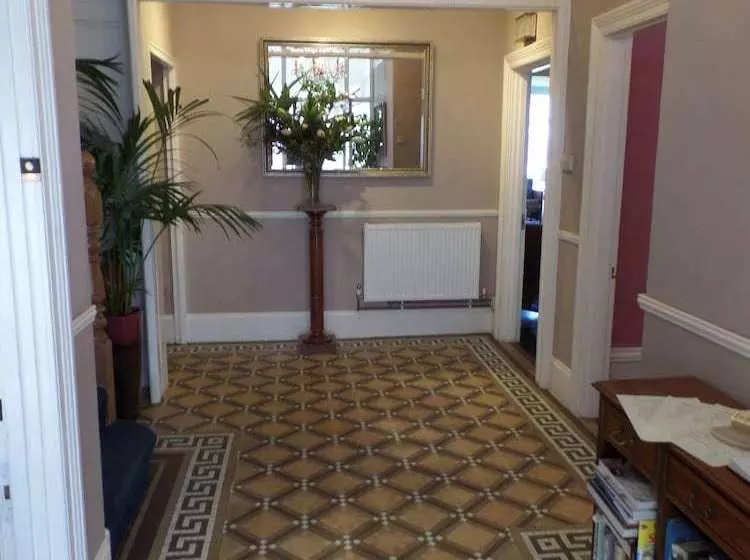 Hotel Bossiney House