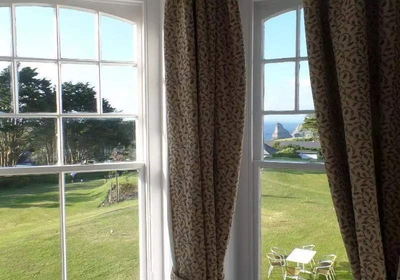 Hotel Bossiney House