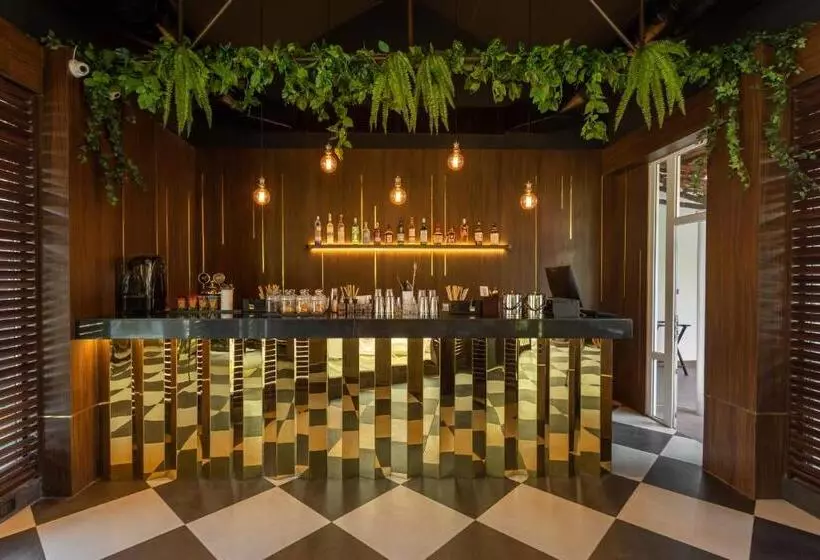 בית מלון כפרי Green Meadows Resort