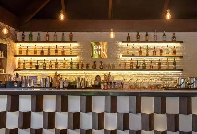 בית מלון כפרי Green Meadows Resort