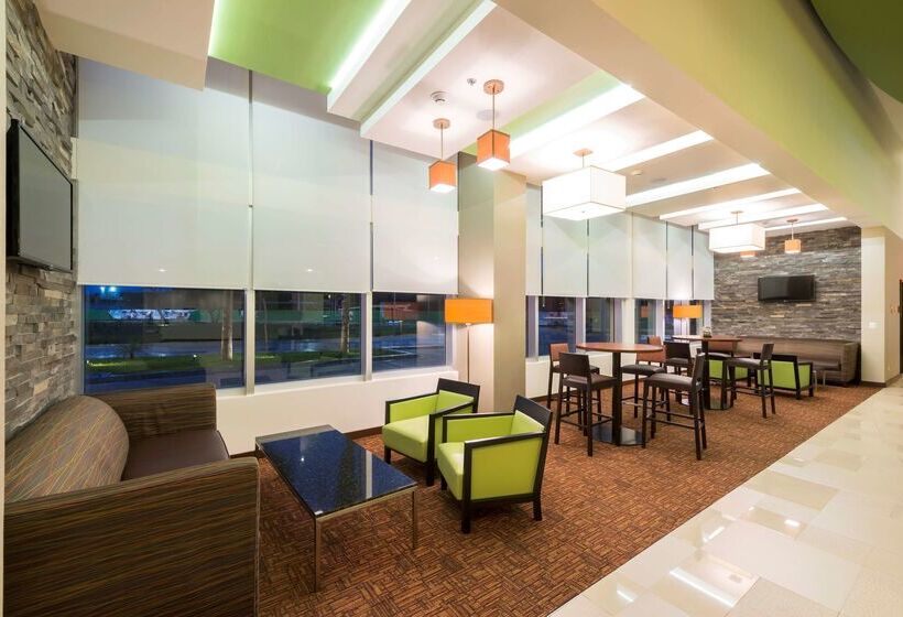 酒店 Courtyard By Marriott Ciudad Del Carmen Campeche