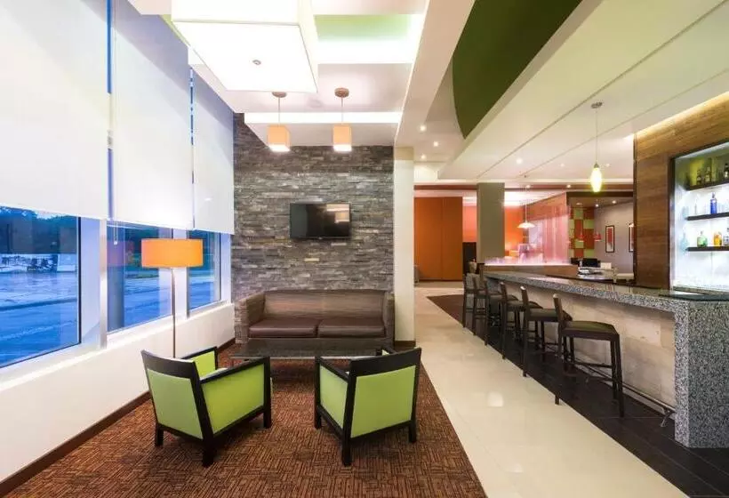 Отель Courtyard By Marriott Ciudad Del Carmen Campeche