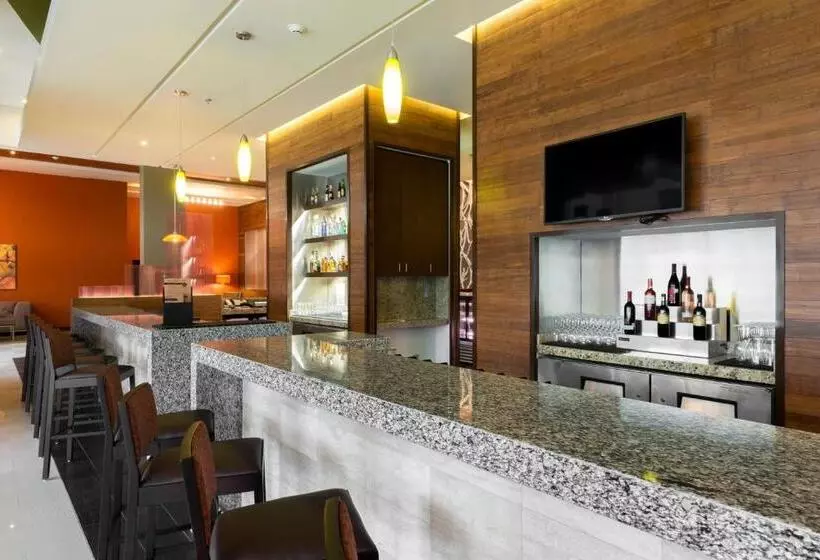 Отель Courtyard By Marriott Ciudad Del Carmen Campeche