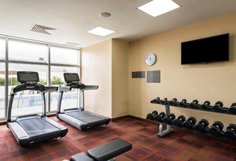 酒店 Courtyard By Marriott Ciudad Del Carmen Campeche