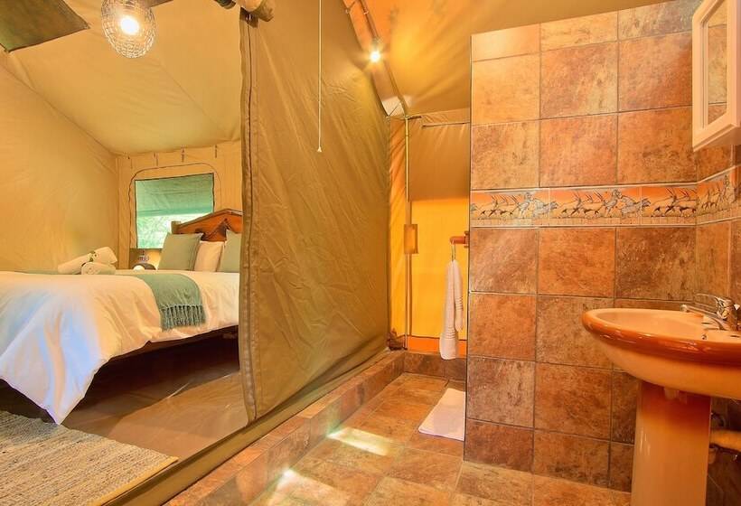 בית מלון כפרי Kruger Adventure Lodge