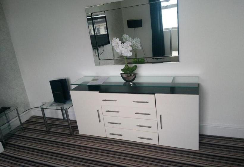 בית מלון כפרי Mowbray Apartments