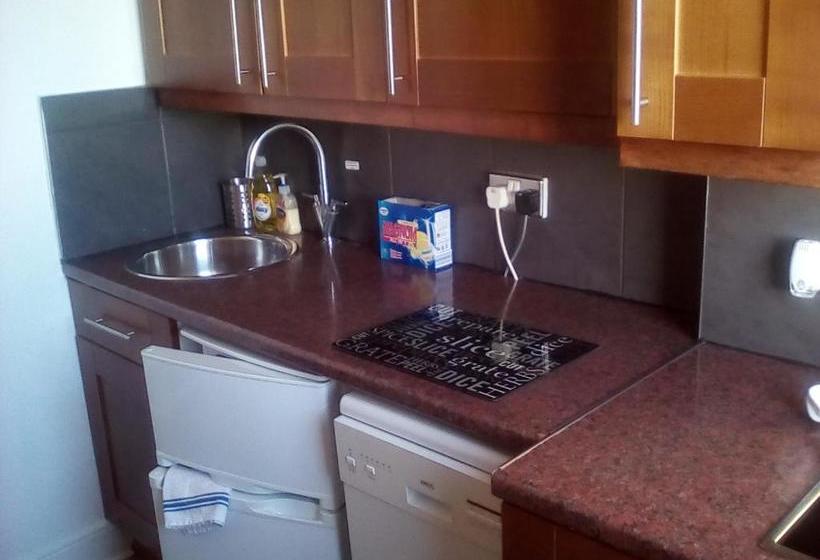 בית מלון כפרי Mowbray Apartments