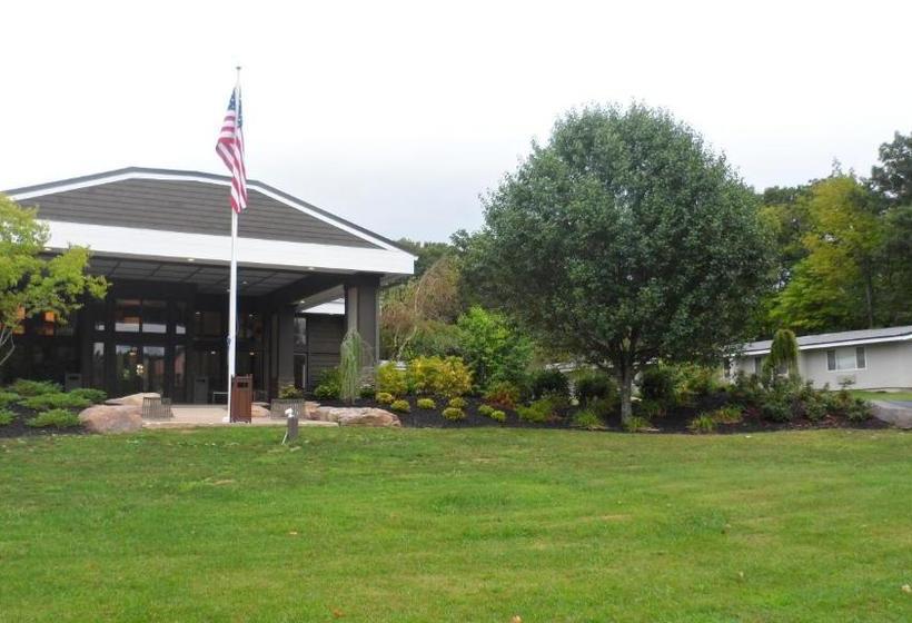 בית מלון כפרי Ramada By Wyndham Rock Hill At Sullivan Center