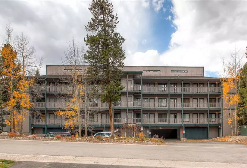Hotelli Tannenbaum Condominiums