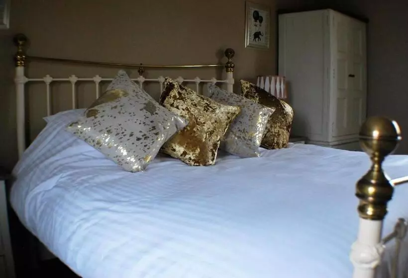 בית מלון כפרי The Bowl Inn