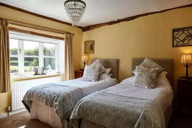 בית מלון כפרי The Bowl Inn