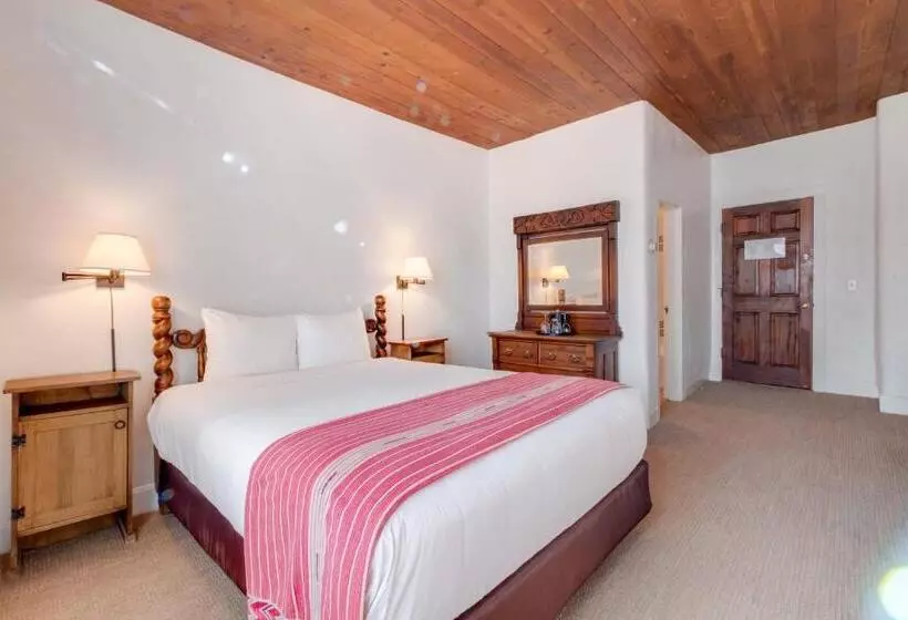 酒店 The Historic Taos Inn