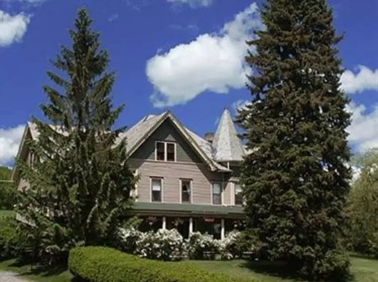 Margaretville Mountain Inn B&b