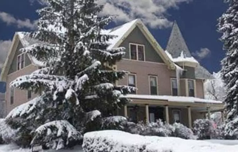 Margaretville Mountain Inn B&b