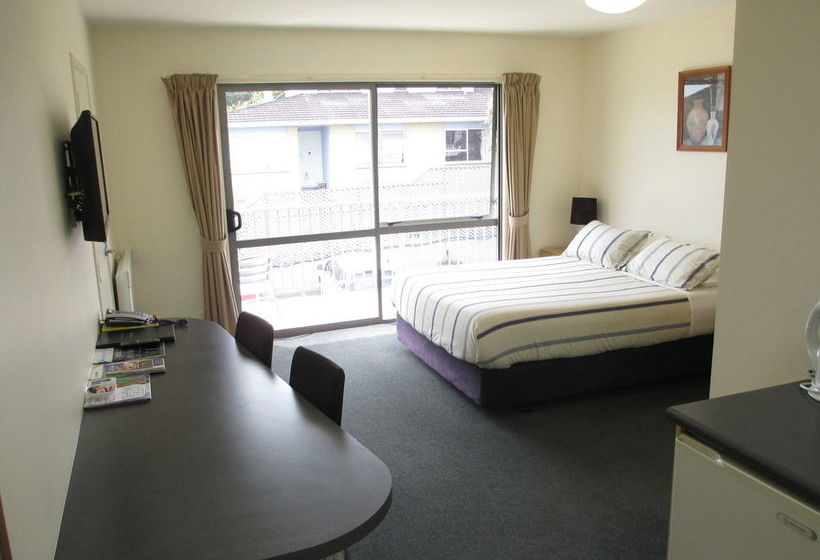 Motel Bay Crest Motor Lodge