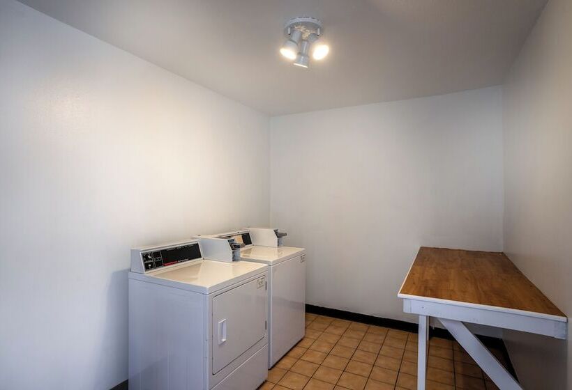 모텔 Hill Country Inn And Suites