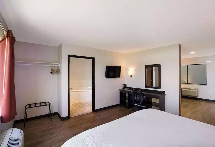 汽车旅馆  Hill Country Inn And Suites